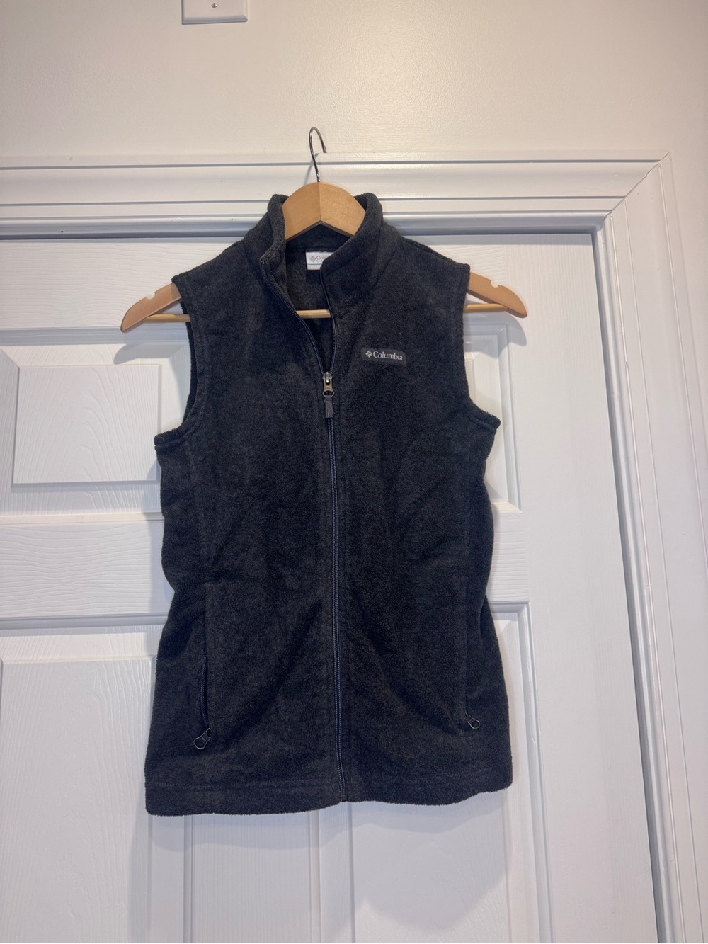 Columbia boy’s Black Fleece Vest - Sleeveless Zip Front gray